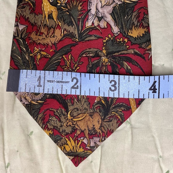 RICHEL Tie Silk Spain made Animal Jungle Print EUC - Picture 6 of 11